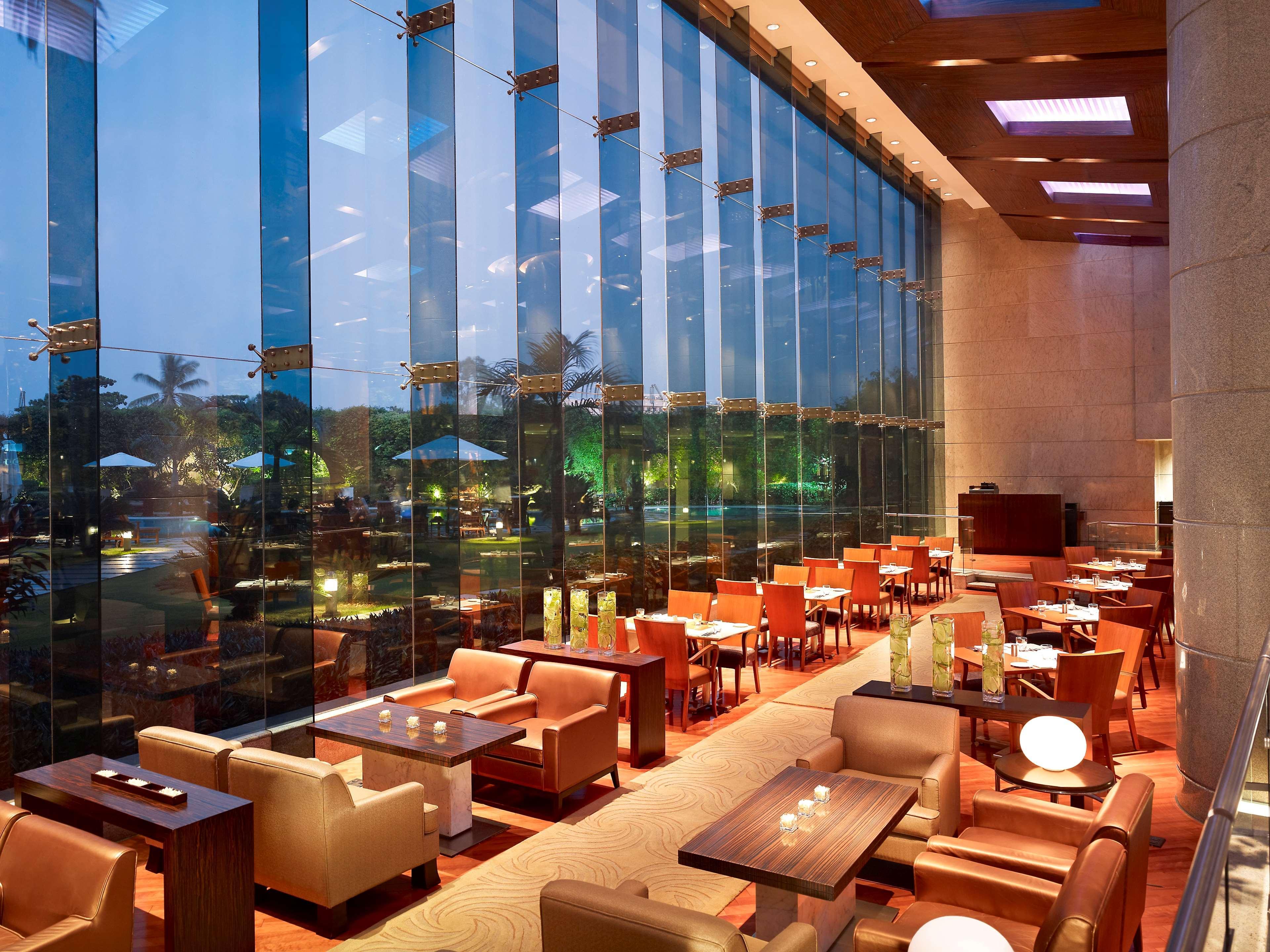 Отель Hyatt Regency Mumbai International Airport Экстерьер фото