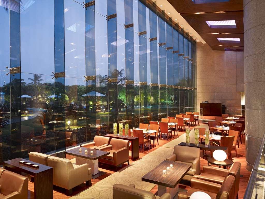 Отель Hyatt Regency Mumbai International Airport Ресторан фото